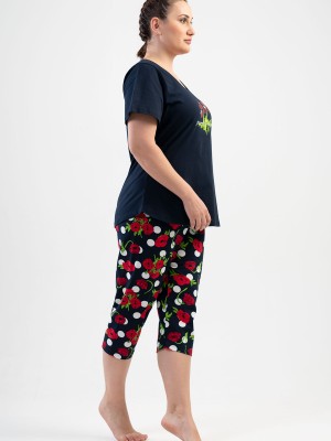 Woman Big Size Rose Capri Set Woman Big Size Rose Capri Set