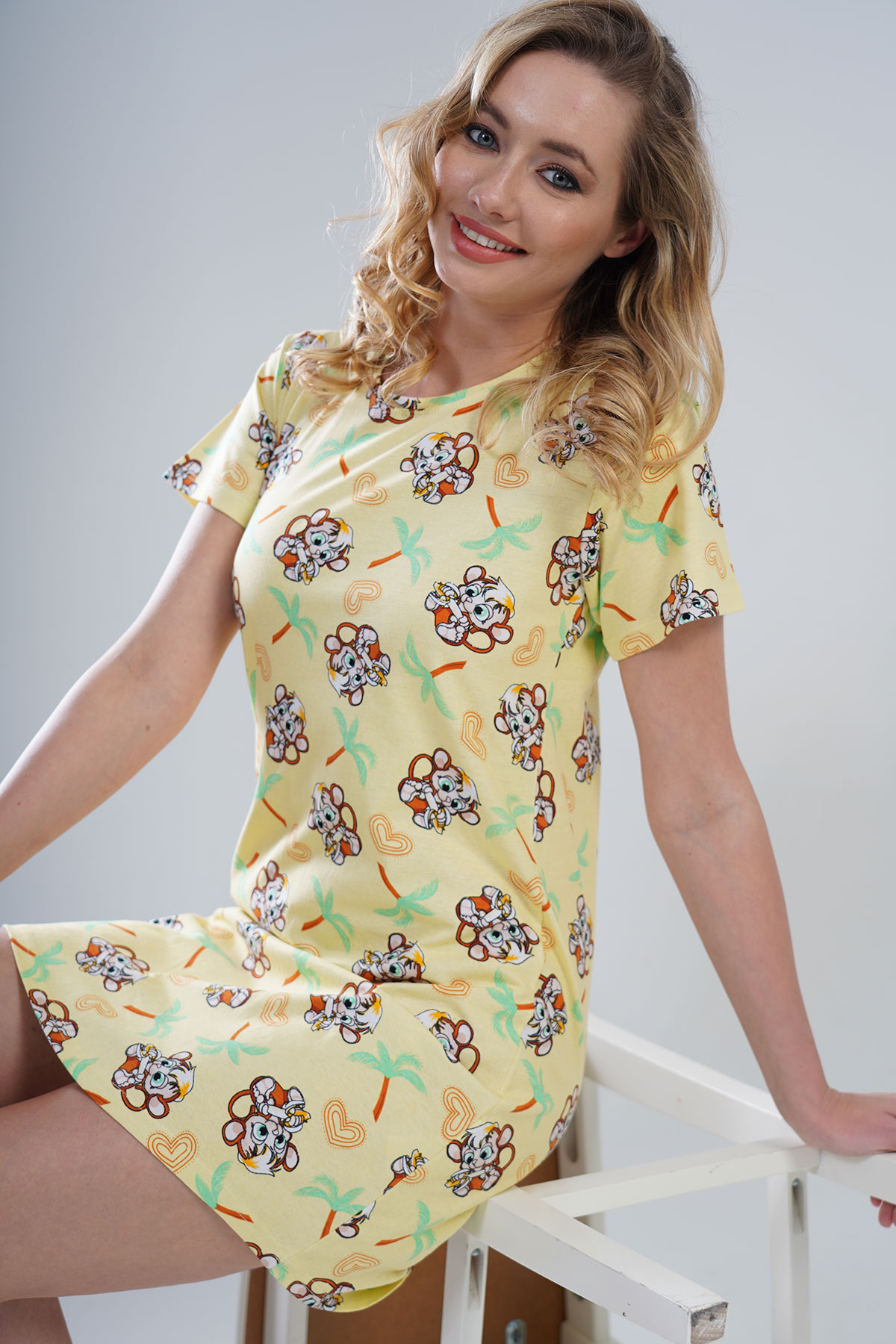 Woman Light Yellow Tunic Woman Light Yellow Tunic