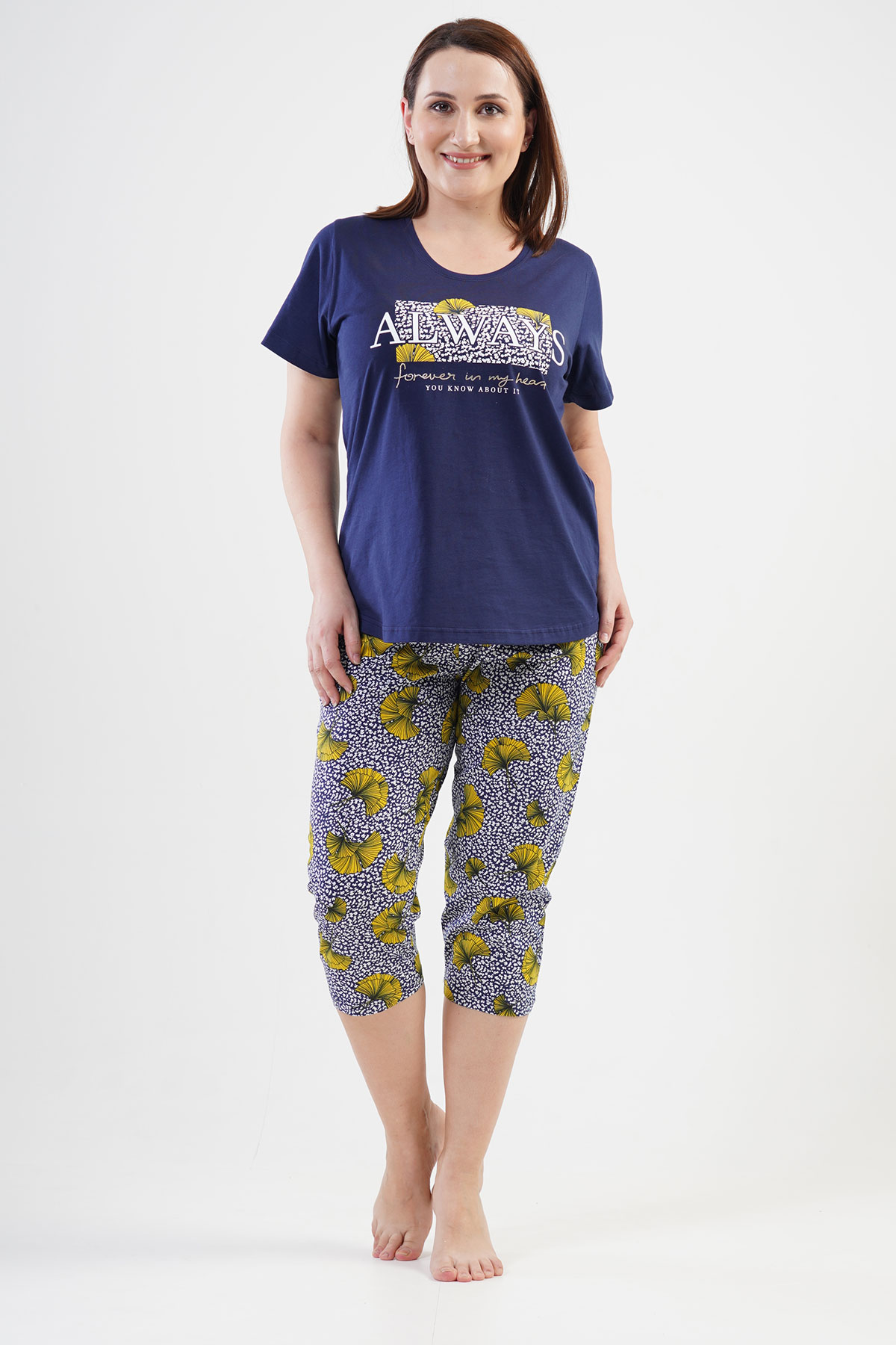 Woman XXL Bully Capri Set Woman XXL Bully Capri Set