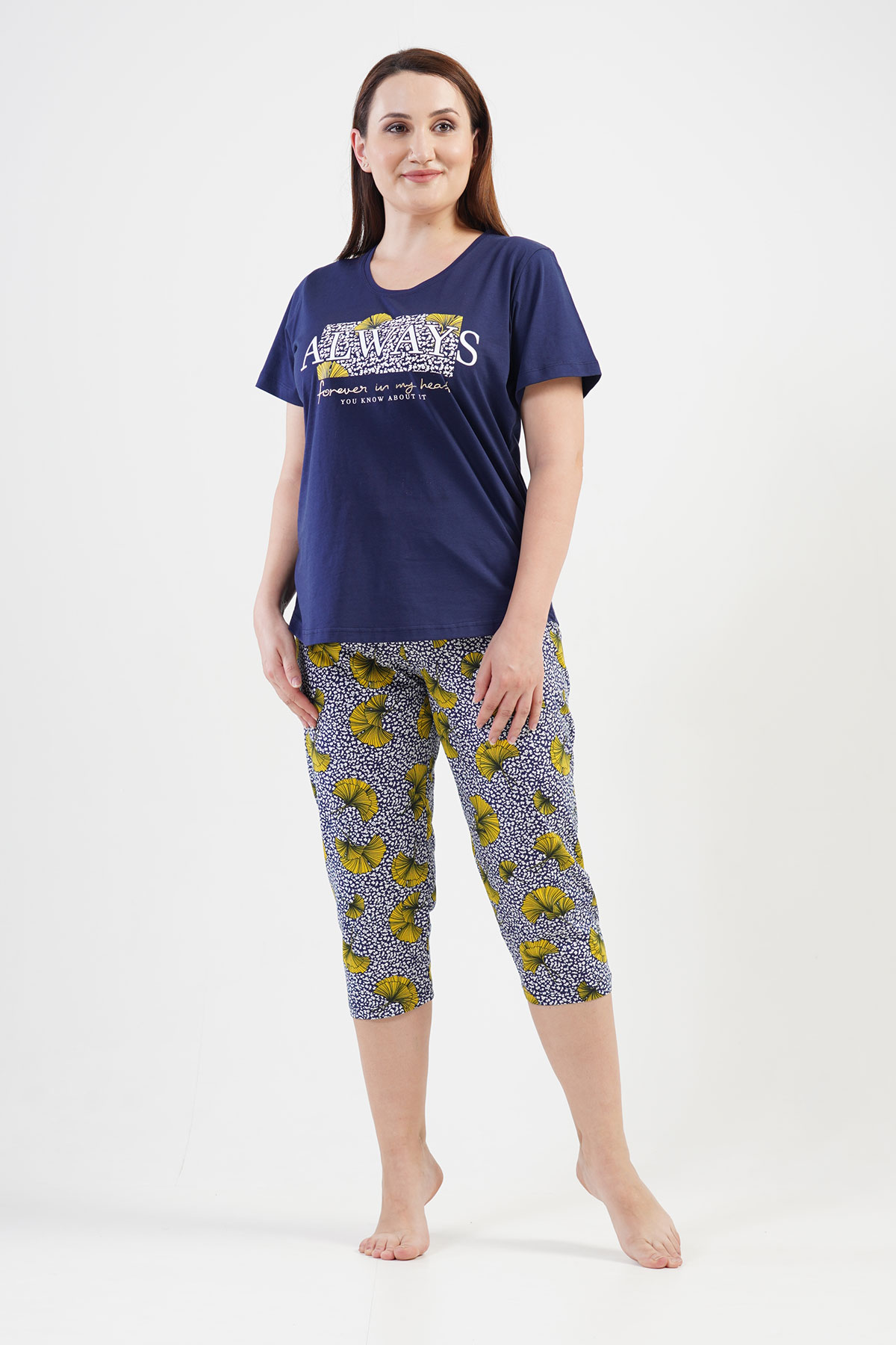 Woman XXL Bully Capri Set Woman XXL Bully Capri Set