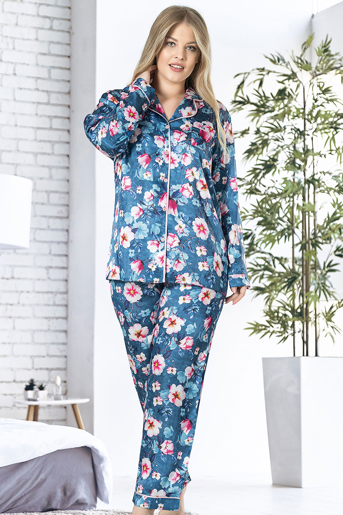 Woman Satin Big Size Flower PJ Set Woman Satin Big Size Flower PJ Set