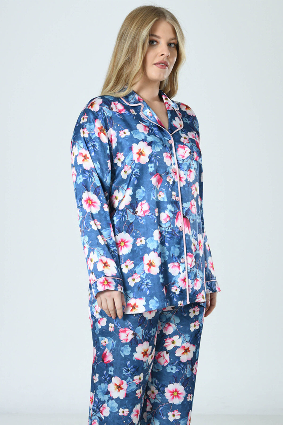 Woman Satin Big Size Flower PJ Set Woman Satin Big Size Flower PJ Set
