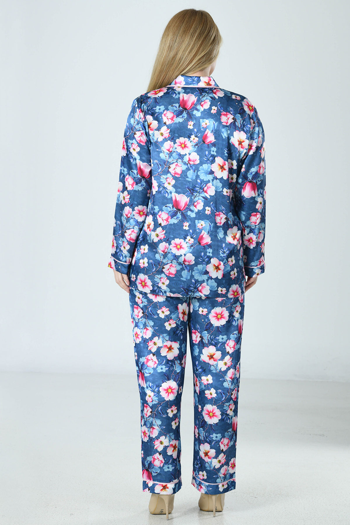 Woman Satin Big Size Flower PJ Set Woman Satin Big Size Flower PJ Set