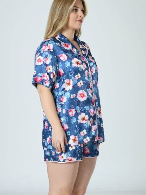 Woman Satin XXL Flower Short Set Woman Satin XXL Flower Short Set