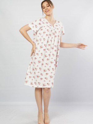 Woman Grandma Model Nightgown Woman Grandma Model Nightgown