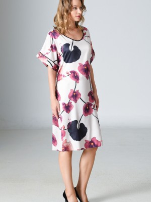 Woman Satin Big Size Floral Dress Woman Satin Big Size Floral Dress