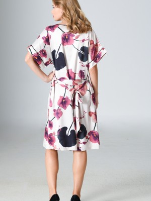 Woman Satin Big Size Floral Dress Woman Satin Big Size Floral Dress