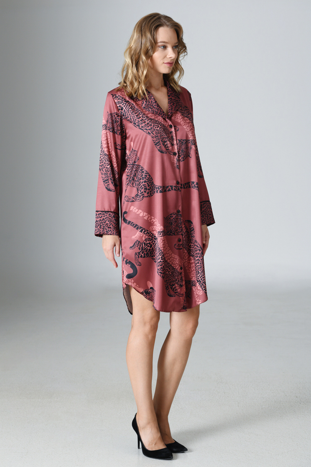 Woman Satin Exclusive Camellia Shirt Woman Satin Exclusive Camellia Shirt
