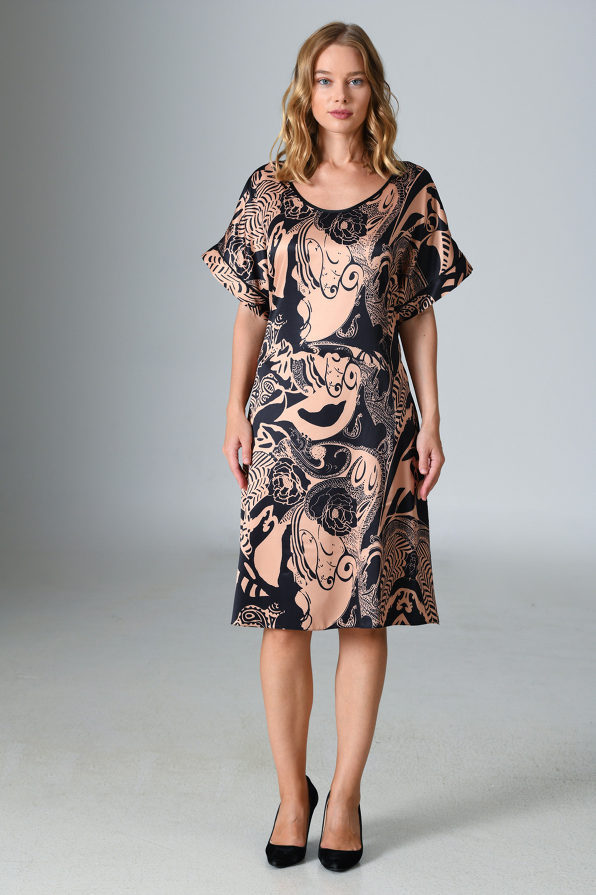 Woman Satin Exclusive Lupin Dress Woman Satin Exclusive Lupin Dress