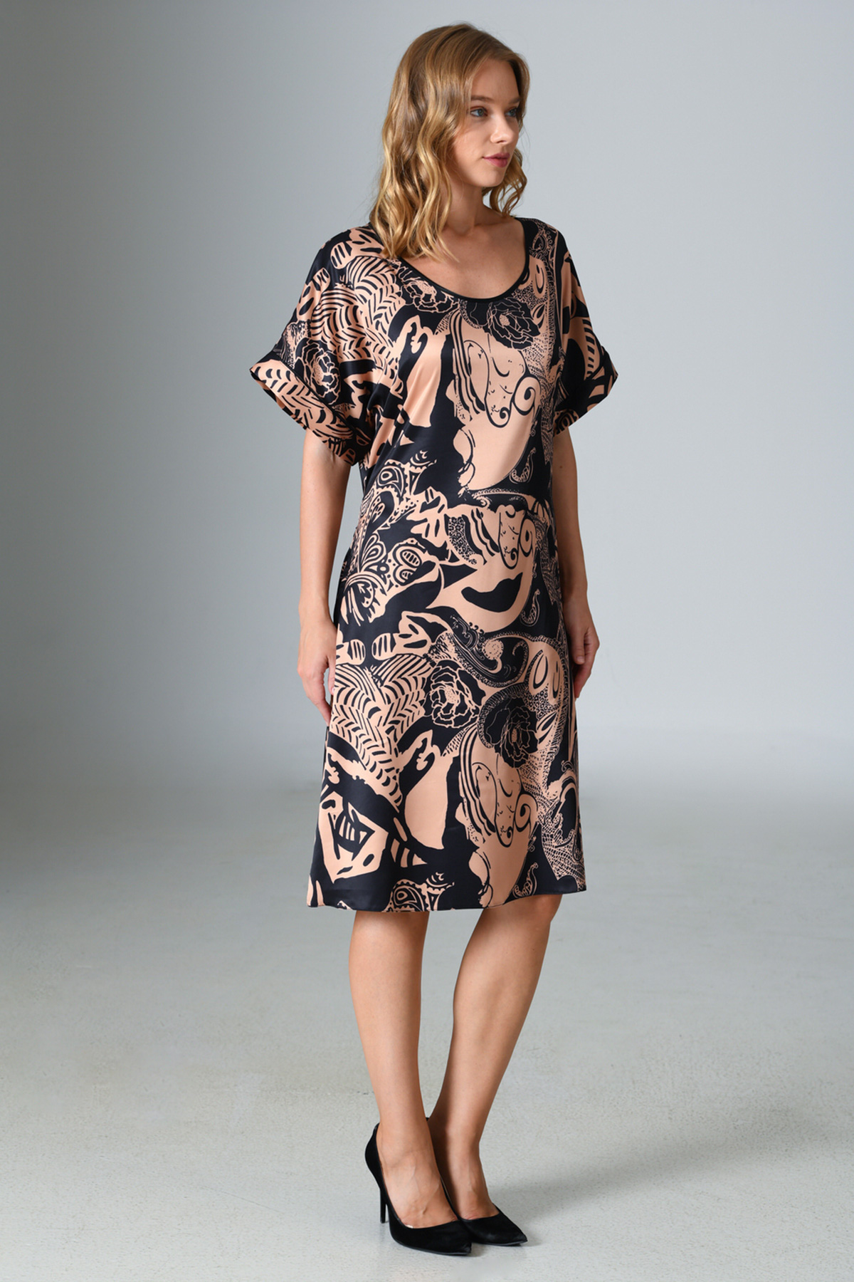 Woman Satin Exclusive Lupin Dress Woman Satin Exclusive Lupin Dress
