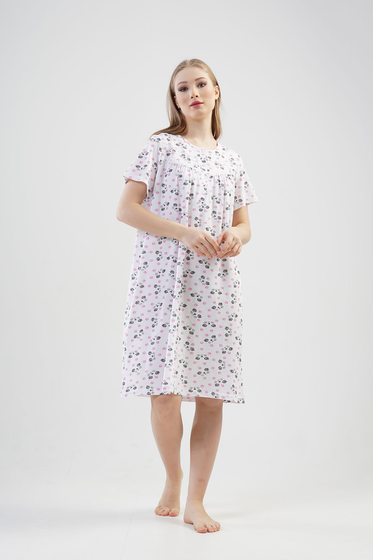Woman Alty Nightgown Woman Alty Nightgown