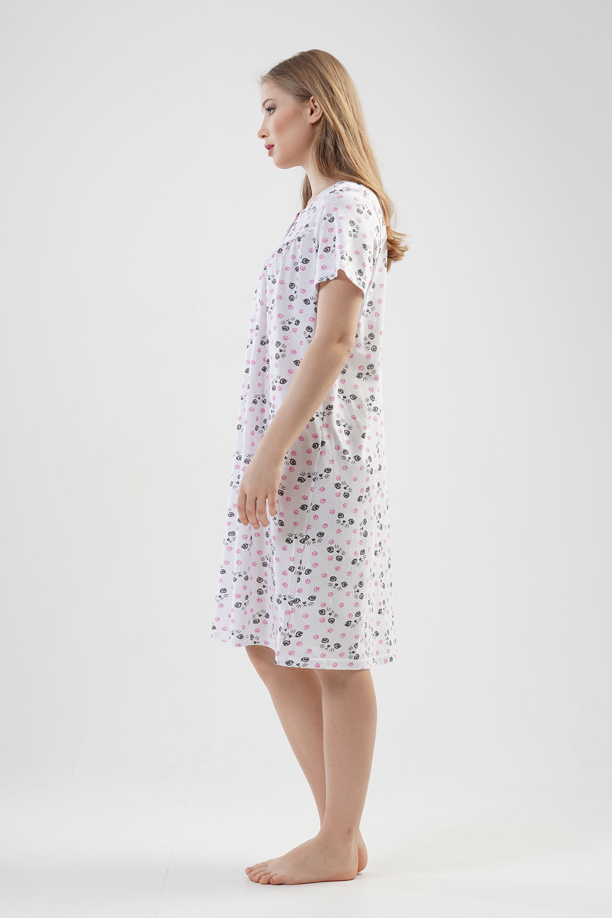 Woman Alty Nightgown Woman Alty Nightgown