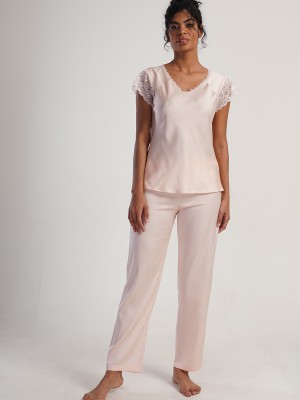 Woman Satin Latia Pyjama Set Woman Satin Latia Pyjama Set
