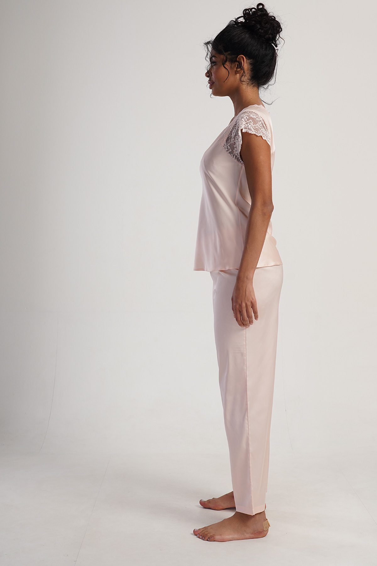 Woman Satin Latia Pyjama Set Woman Satin Latia Pyjama Set
