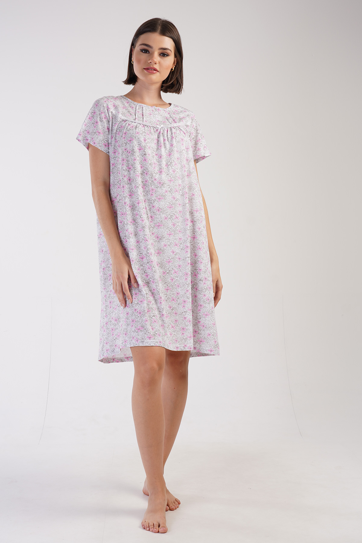 Woman Serra Short Sleeve Grandma Nightgown Woman Serra Short Sleeve Grandma Nightgown