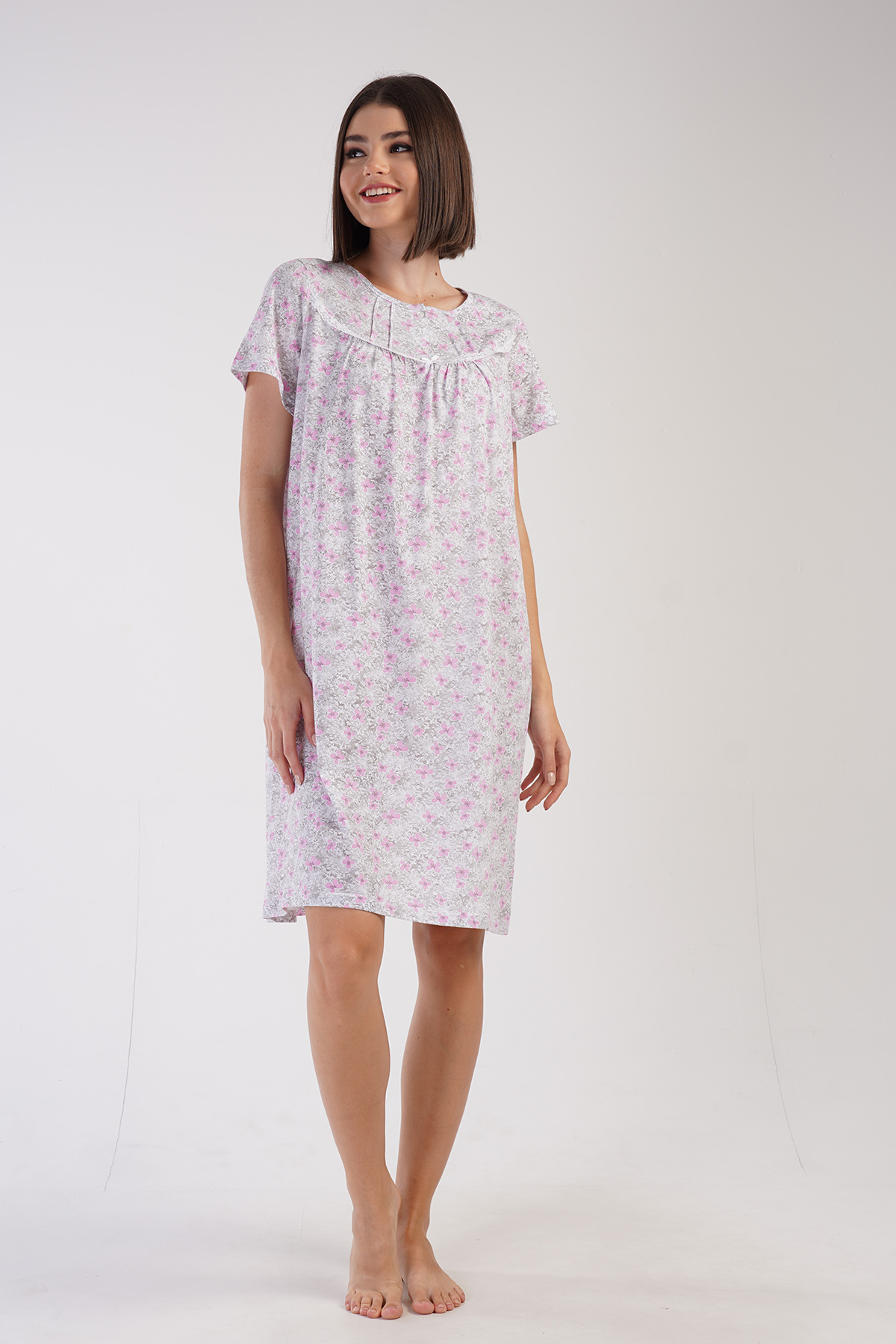 Woman Serra Short Sleeve Grandma Nightgown Woman Serra Short Sleeve Grandma Nightgown