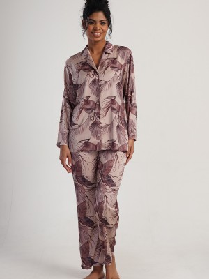 Woman Satin Exclusive Cream Pyjama Set Woman Satin Exclusive Cream Pyjama Set
