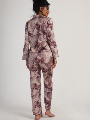 Woman Satin Exclusive Cream Pyjama Set Woman Satin Exclusive Cream Pyjama Set