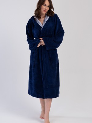 Woman Soft Hoodie Detail Bathrobe Woman Soft Hoodie Detail Bathrobe