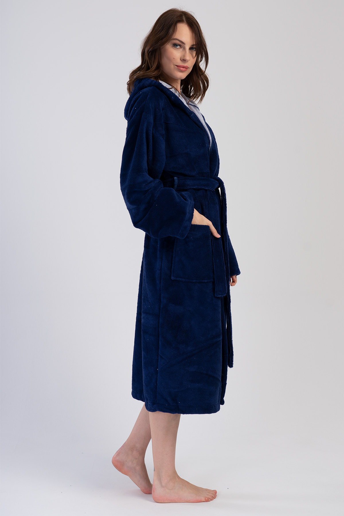 Woman Soft Hoodie Detail Bathrobe Woman Soft Hoodie Detail Bathrobe