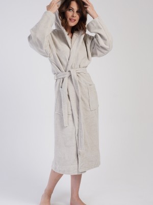 Woman Soft Hoodie Detail Bathrobe Woman Soft Hoodie Detail Bathrobe