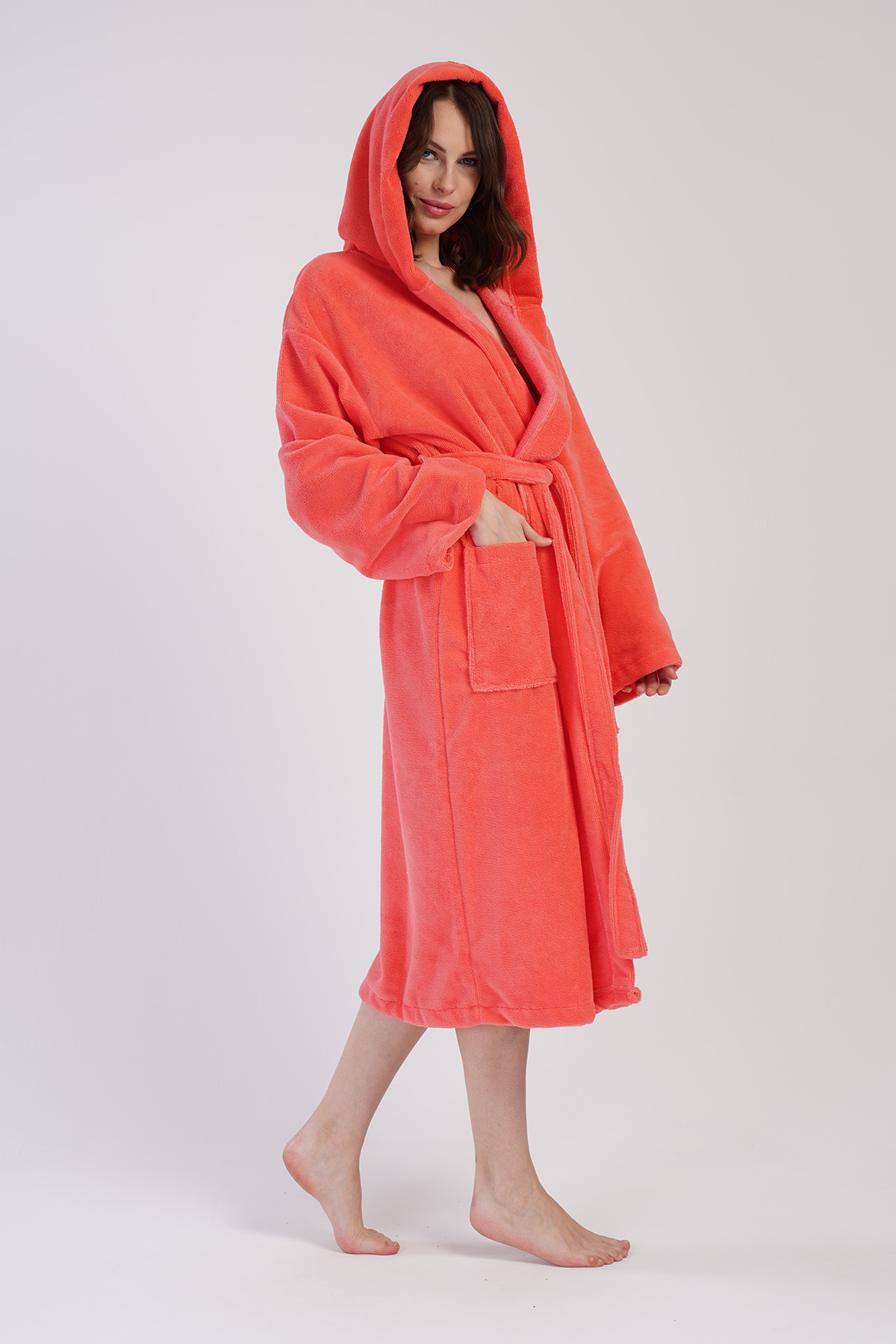 Woman Soft Hoodie Detail Bathrobe Woman Soft Hoodie Detail Bathrobe