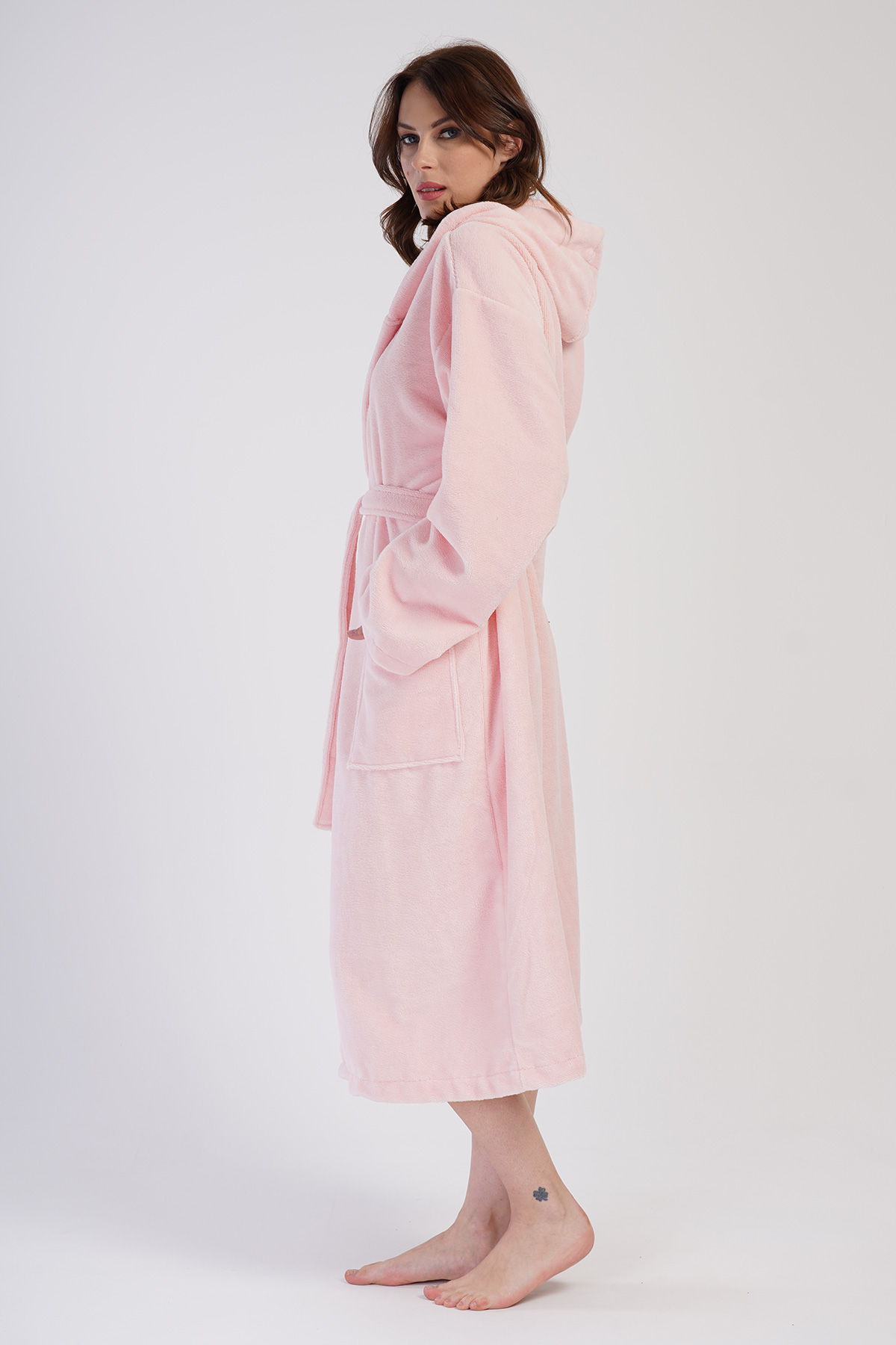 Woman Soft Hoodie Detail Bathrobe Woman Soft Hoodie Detail Bathrobe
