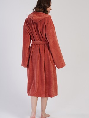 Woman Soft Hoodie Detail Bathrobe Woman Soft Hoodie Detail Bathrobe