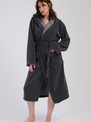 Woman Soft Hoodie Detail Bathrobe Woman Soft Hoodie Detail Bathrobe