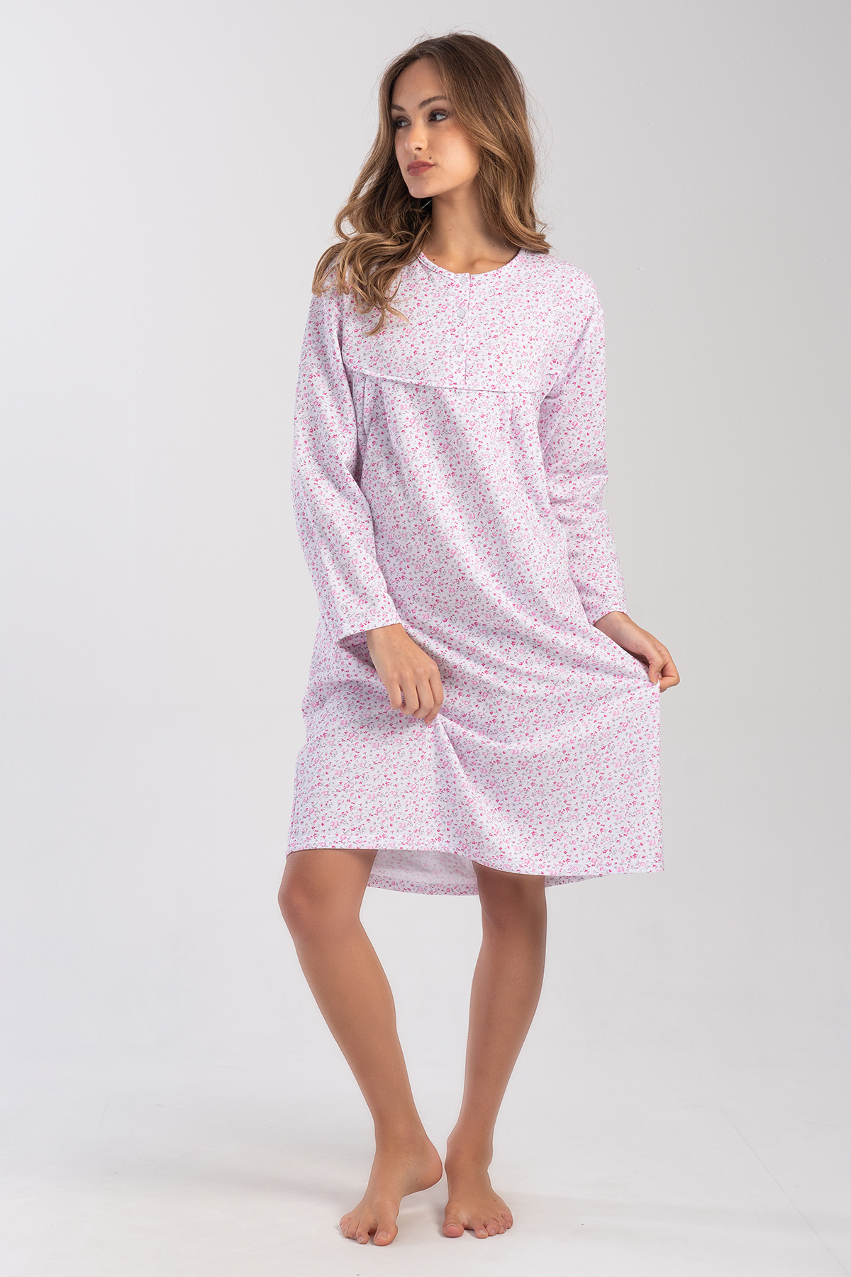 Woman Cotton Verenda Grandma Nightgown Woman Cotton Verenda Grandma Nightgown