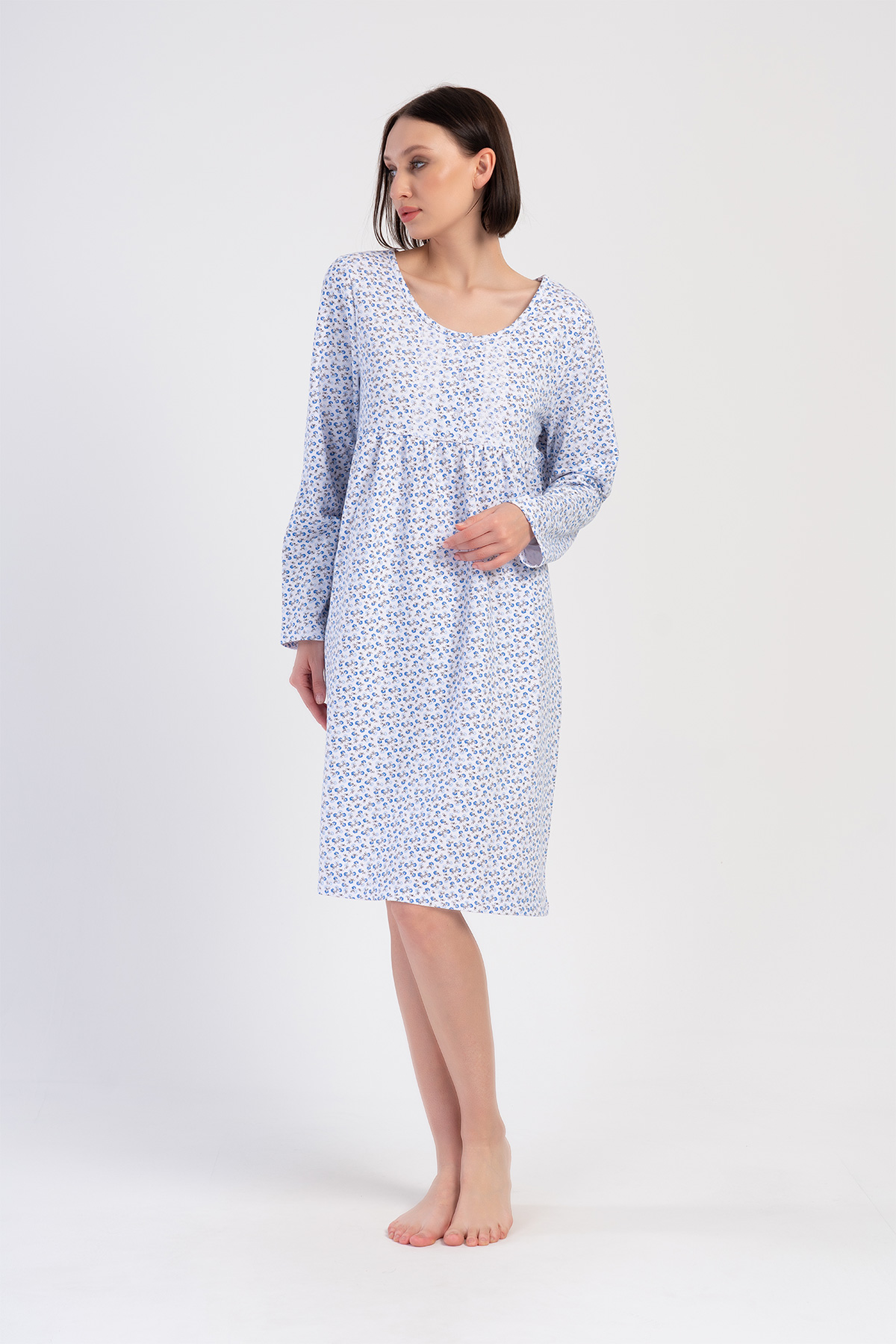 Woman Dery Cotton Grandma Nightgown Woman Dery Cotton Grandma Nightgown