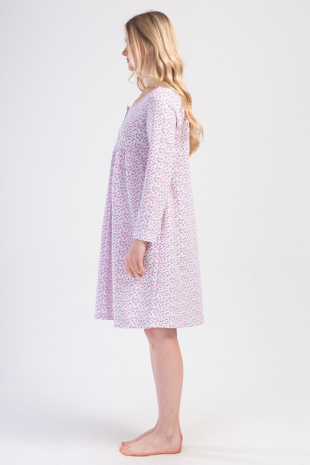 Woman Dery Cotton Grandma Nightgown Woman Dery Cotton Grandma Nightgown