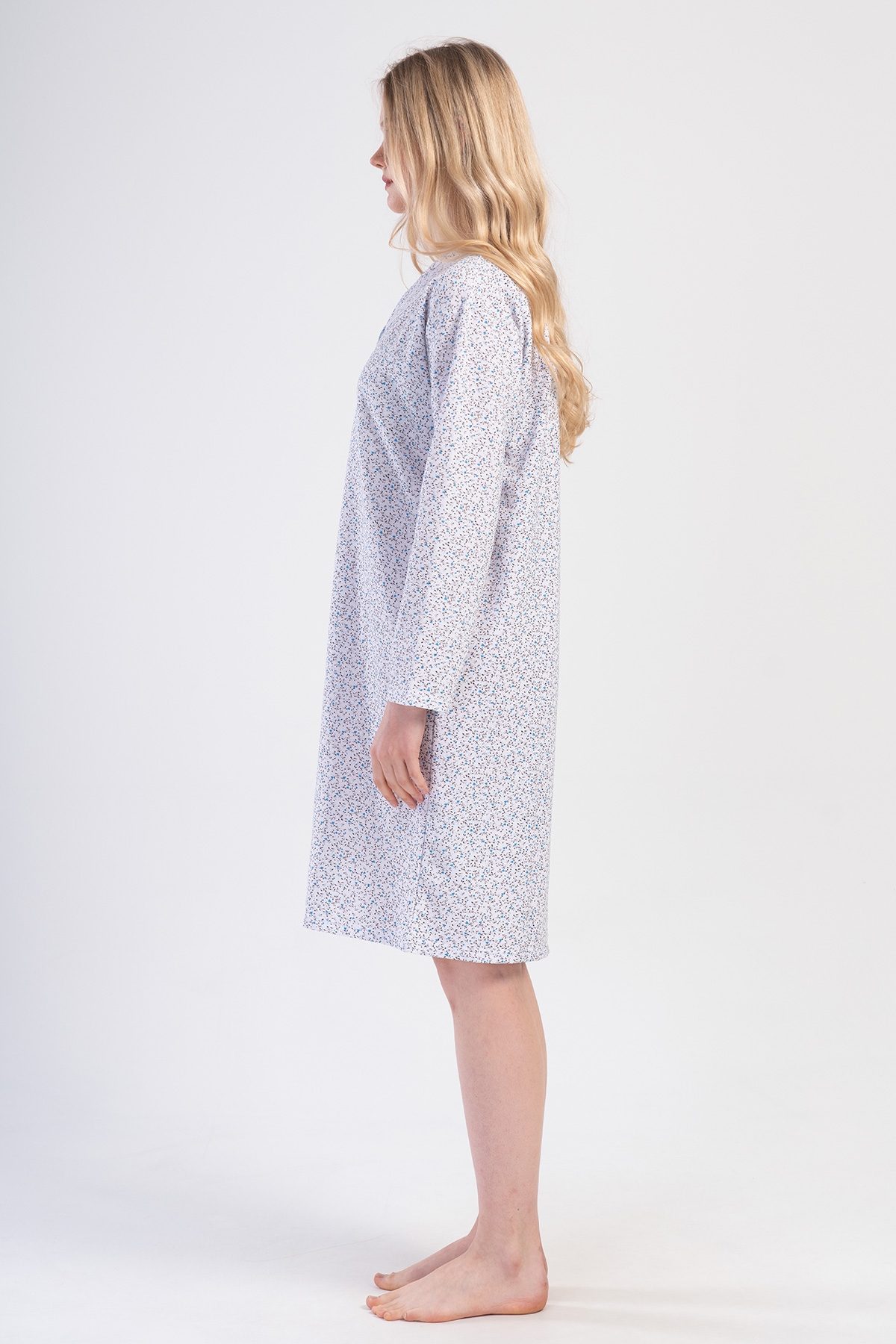 Woman Serra Cotton Grandma Nightgown Woman Serra Cotton Grandma Nightgown