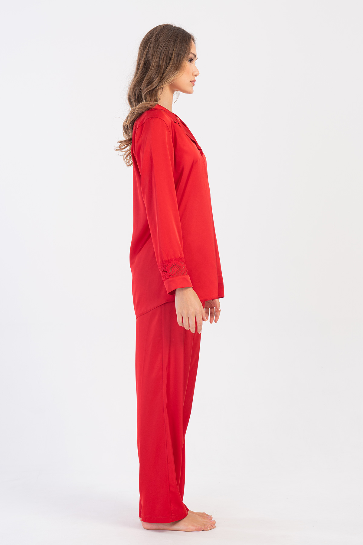 Woman Satin Exclusive Red Long Sleeve Pyjama Set Woman Satin Exclusive Red Long Sleeve Pyjama Set