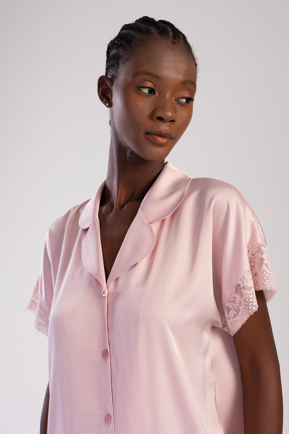 Woman Powder Pink Satin Lace Detail Short Sleeve Pyjama Set Woman Powder Pink Satin Lace Detail Short Sleeve Pyjama Set