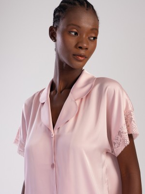 Woman Powder Pink Satin Lace Detail Short Sleeve Pyjama Set Woman Powder Pink Satin Lace Detail Short Sleeve Pyjama Set