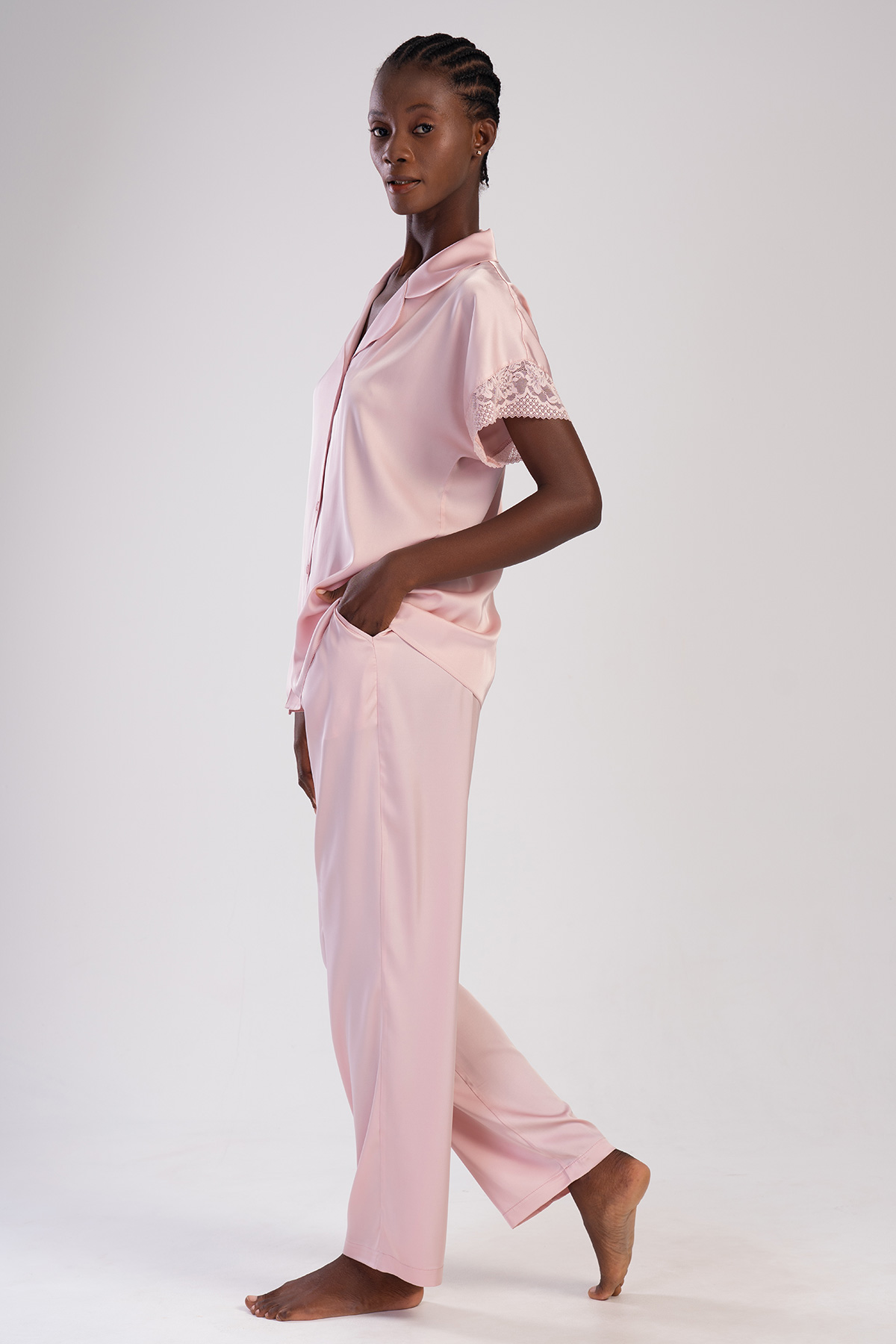 Woman Powder Pink Satin Lace Detail Short Sleeve Pyjama Set Woman Powder Pink Satin Lace Detail Short Sleeve Pyjama Set
