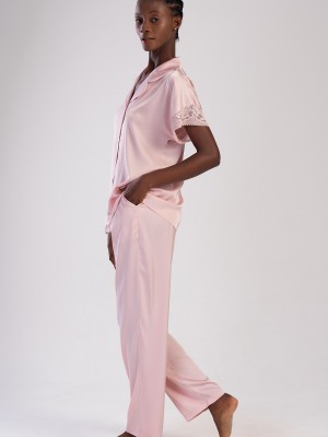Woman Powder Pink Satin Lace Detail Short Sleeve Pyjama Set Woman Powder Pink Satin Lace Detail Short Sleeve Pyjama Set