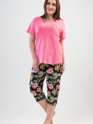 Woman Big Size Notice Capri Set Woman Big Size Notice Capri Set