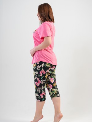Woman Big Size Notice Capri Set Woman Big Size Notice Capri Set