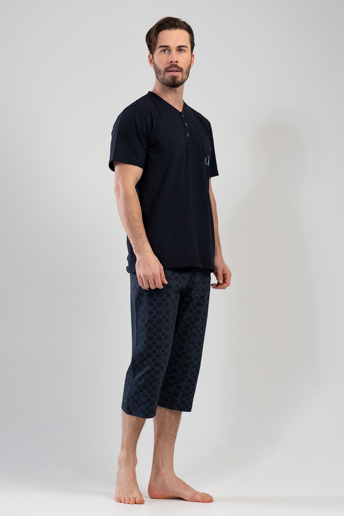 Man Tena Short Sleeve Capri Set Man Tena Short Sleeve Capri Set