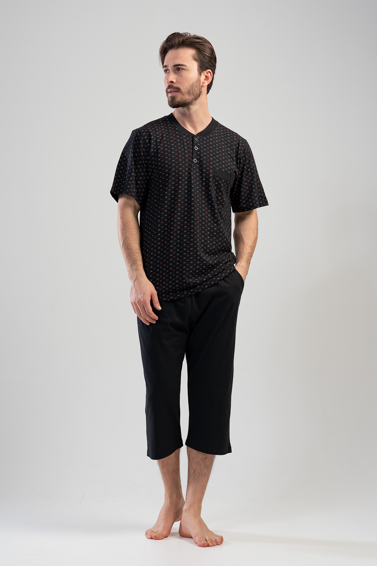 Man Desa Buttoned Capri Set Man Desa Buttoned Capri Set
