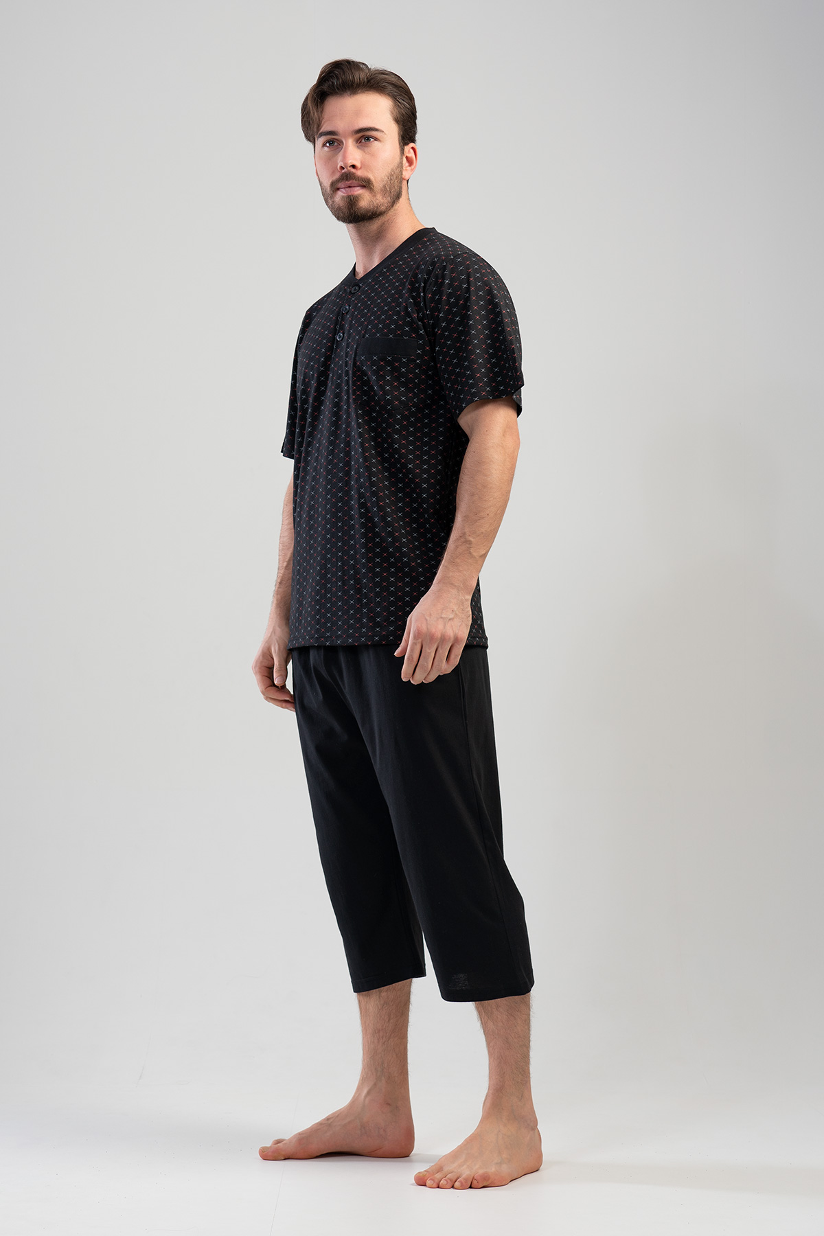 Man Desa Buttoned Capri Set Man Desa Buttoned Capri Set