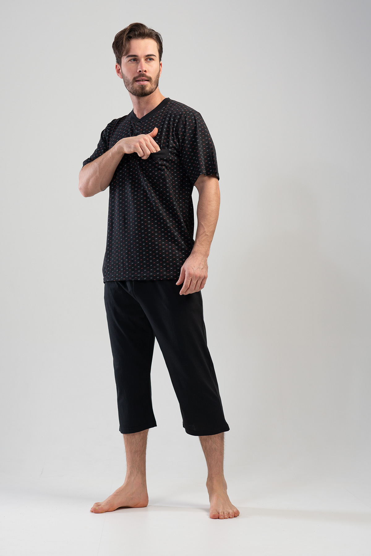 Man Desa Buttoned Capri Set Man Desa Buttoned Capri Set