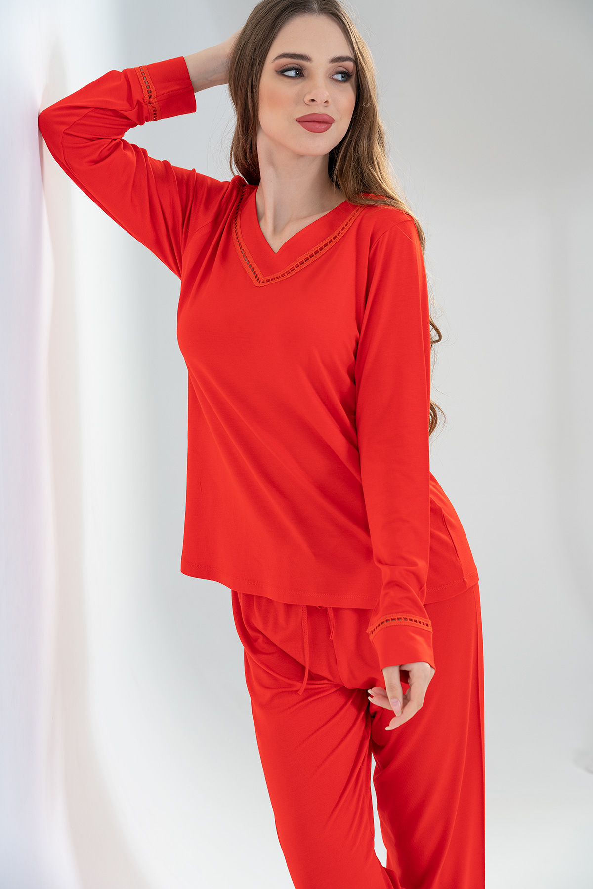 Woman Fiery Red Pyjama Set Woman Fiery Red Pyjama Set