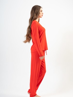Woman Fiery Red Pyjama Set Woman Fiery Red Pyjama Set