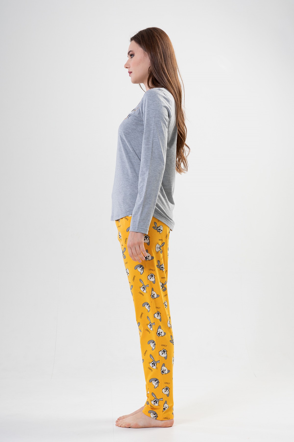 Woman Yellow Pyjama Set Woman Yellow Pyjama Set