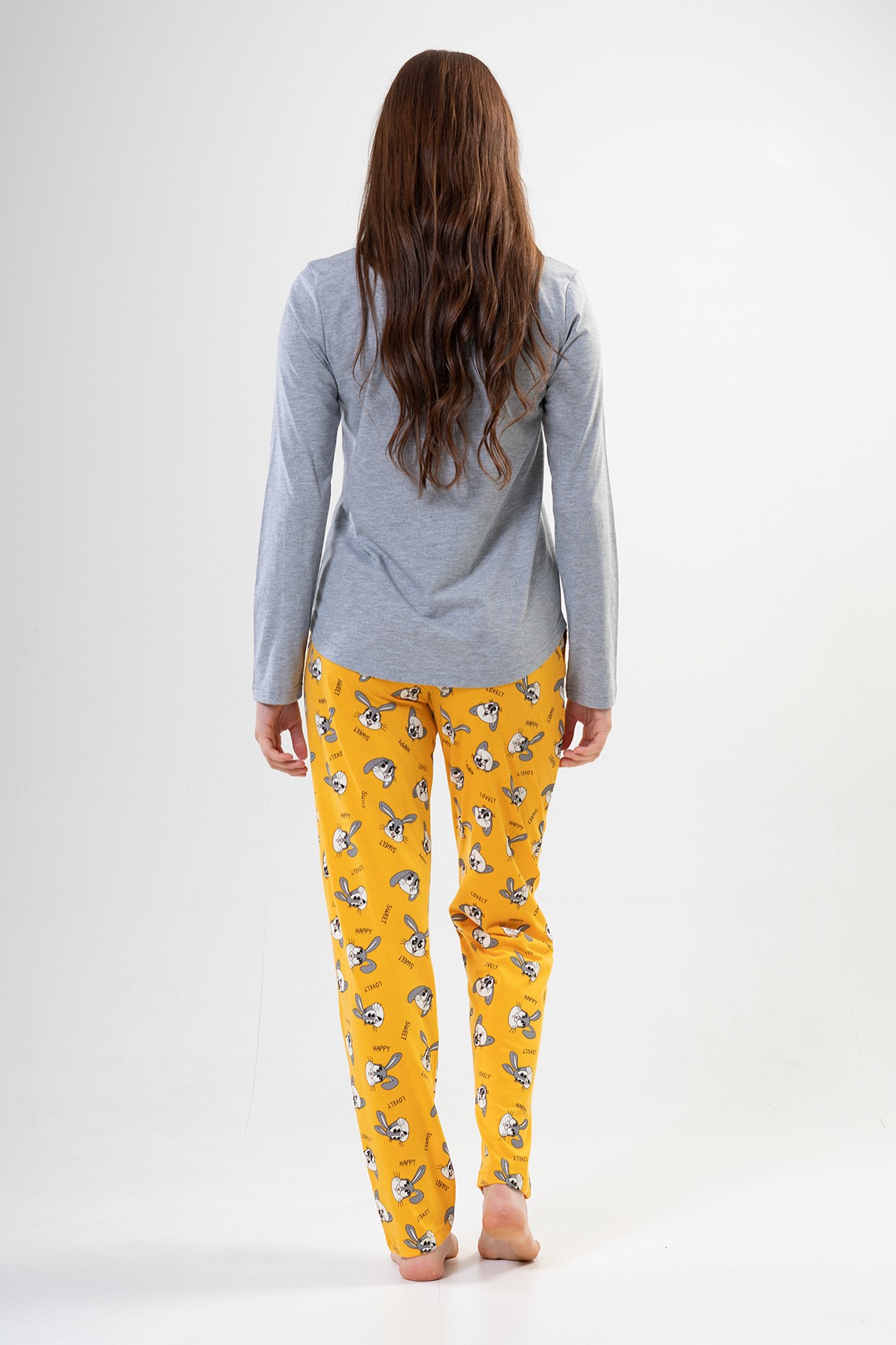Woman Yellow Pyjama Set Woman Yellow Pyjama Set