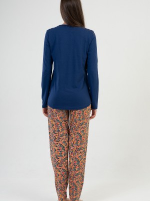 Woman Spring Time Pyjama Set Woman Spring Time Pyjama Set