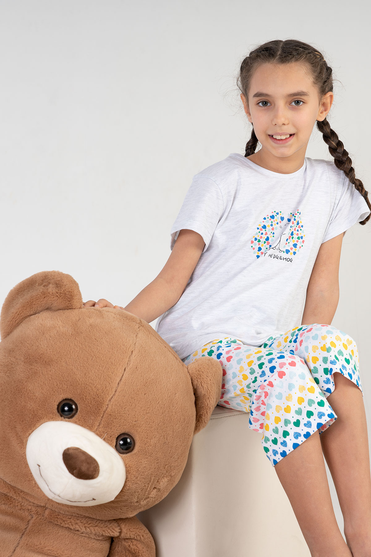 Kids Girl Colorful Heart Capri Set Kids Girl Colorful Heart Capri Set